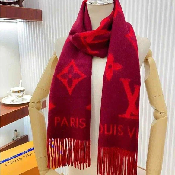 Authentic Louis Vuitton Red Cashmere Scarf with Fringe - Picture 2 of 6